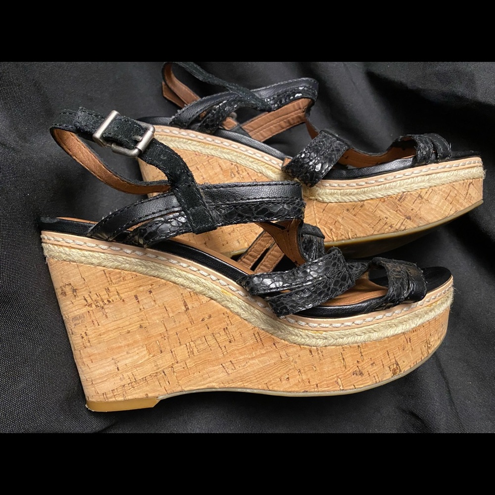 Lucky Brand-Black Strap,‎ High Wedge-Size:8M